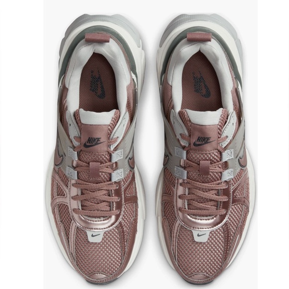 Women's Nike V2K running sneakers - Picture 7 of 11